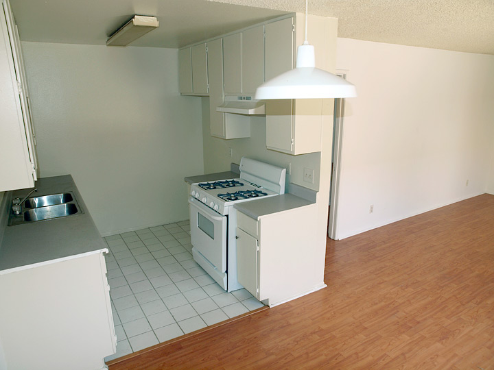 Friar St. Apartments, Van Nuys