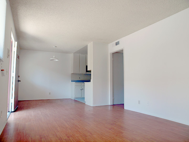 Friar St. Apartments, Van Nuys